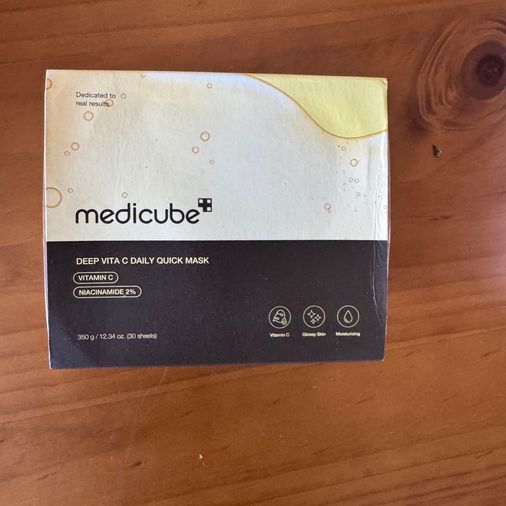Medicube Age-R Booster Pro Set - Picture 4 of 7